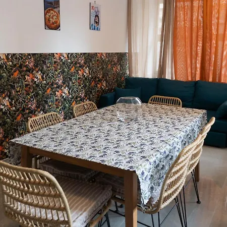 La Bella House Con 3 Da Letto Hébergement de vacances Naples