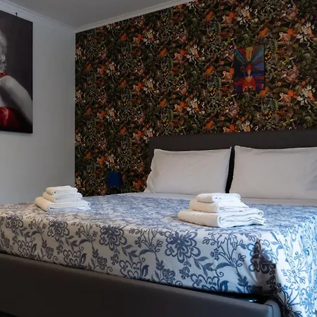 La Bella House Con 3 Da Letto Hébergement de vacances Naples