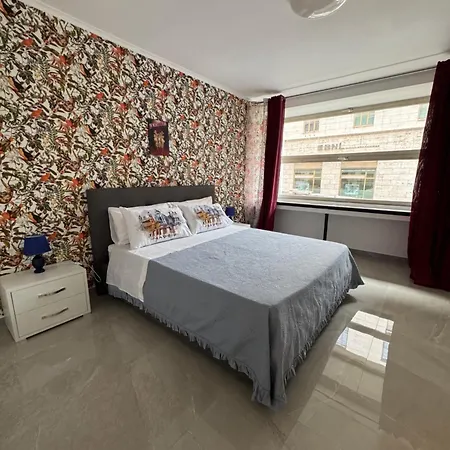 La Bella House Con 3 Da Letto * Naples